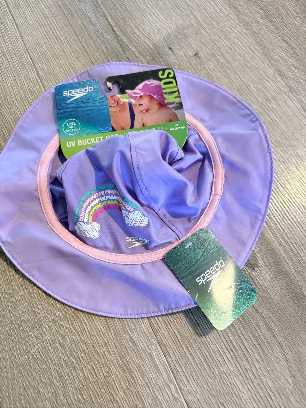 NWT Speedo Kids Lavender Bucket Hat with Pink Trim and Rainbow